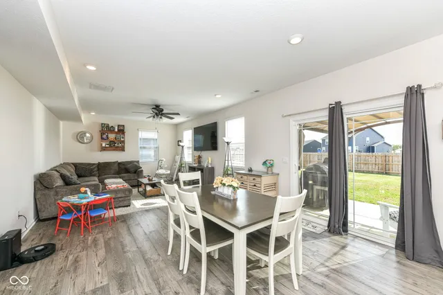 $320,000 | 1423 Buttercup Lane, Shelbyville, IN 46176