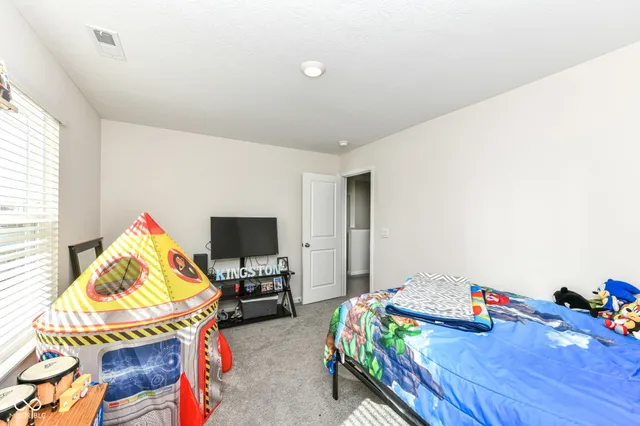 $320,000 | 1423 Buttercup Lane, Shelbyville, IN 46176