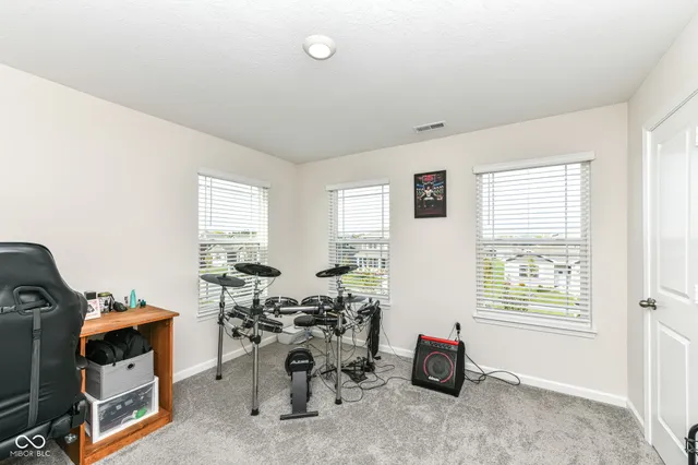 $320,000 | 1423 Buttercup Lane, Shelbyville, IN 46176