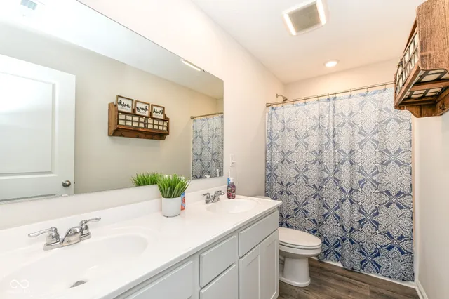 $320,000 | 1423 Buttercup Lane, Shelbyville, IN 46176