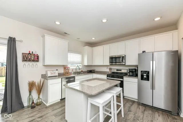 $320,000 | 1423 Buttercup Lane, Shelbyville, IN 46176