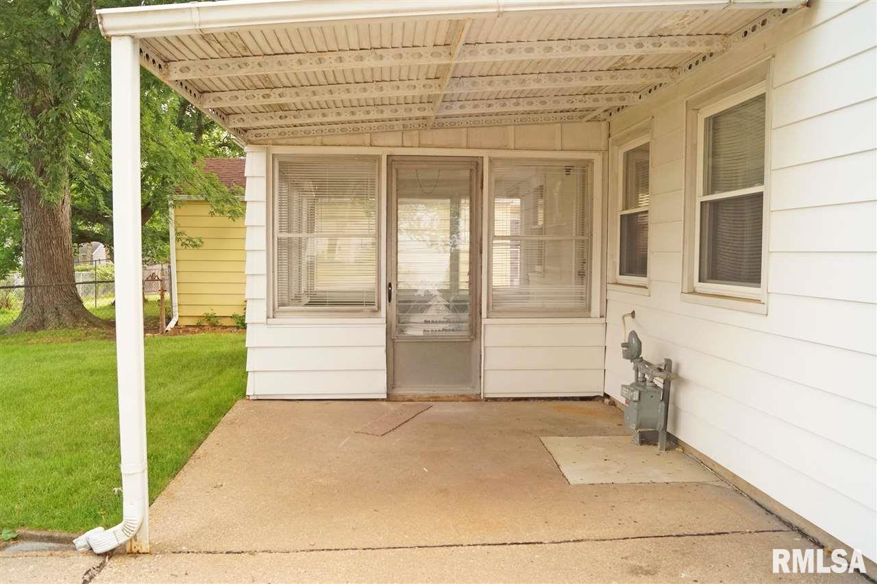 802 West Ridgemont Road Peoria, IL 61614 - Photo 5 of 17 Gallery Image 5