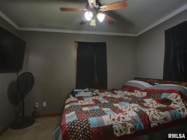 $115,000 | 560 Tremont Street, Barry, IL 62312