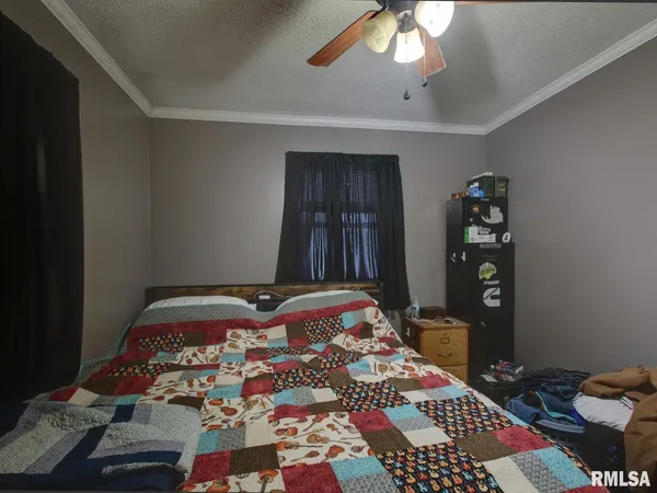 $115,000 | 560 Tremont Street, Barry, IL 62312