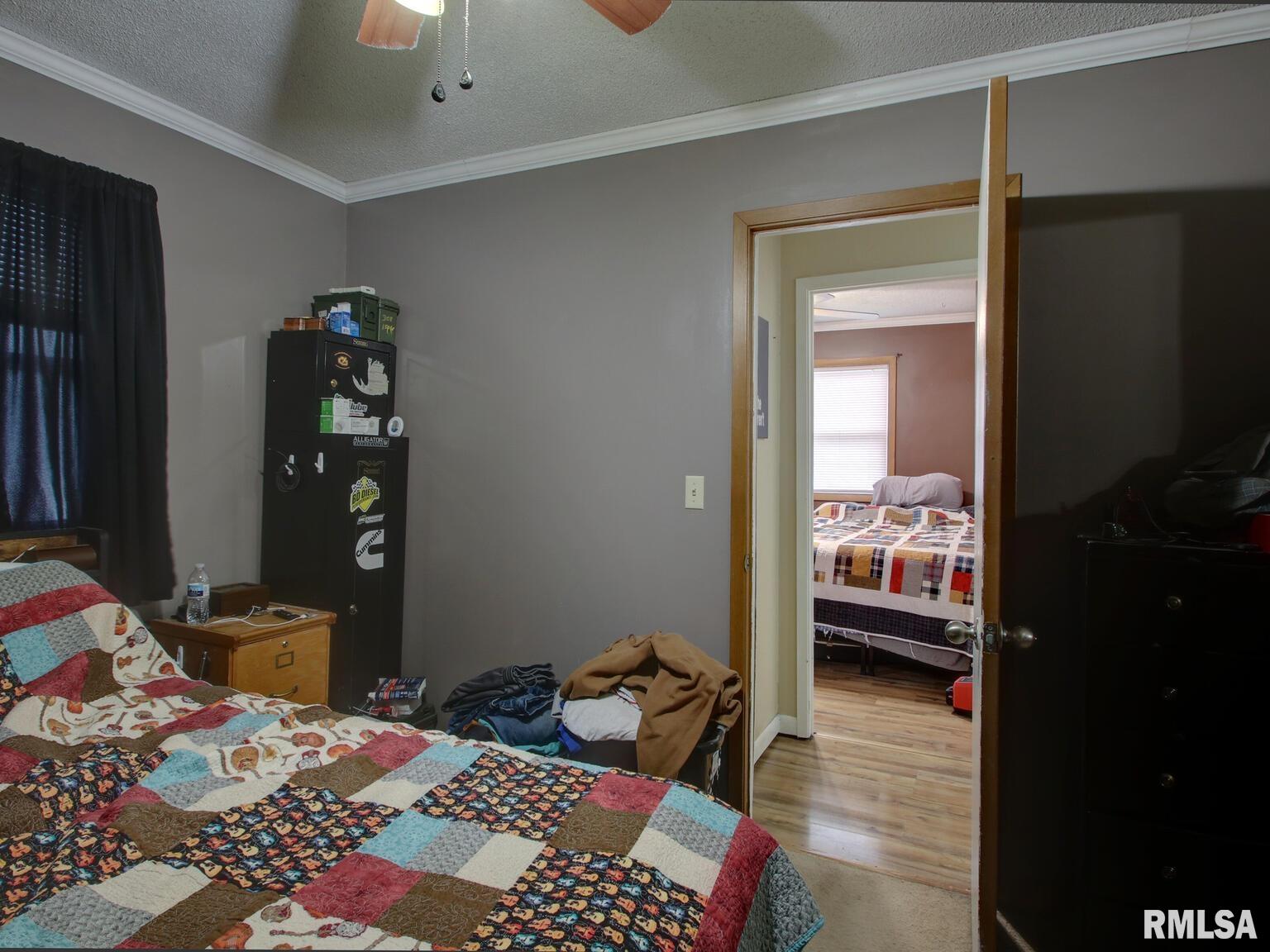 560 Tremont Street Barry, IL 62312 - Photo 15 of 23