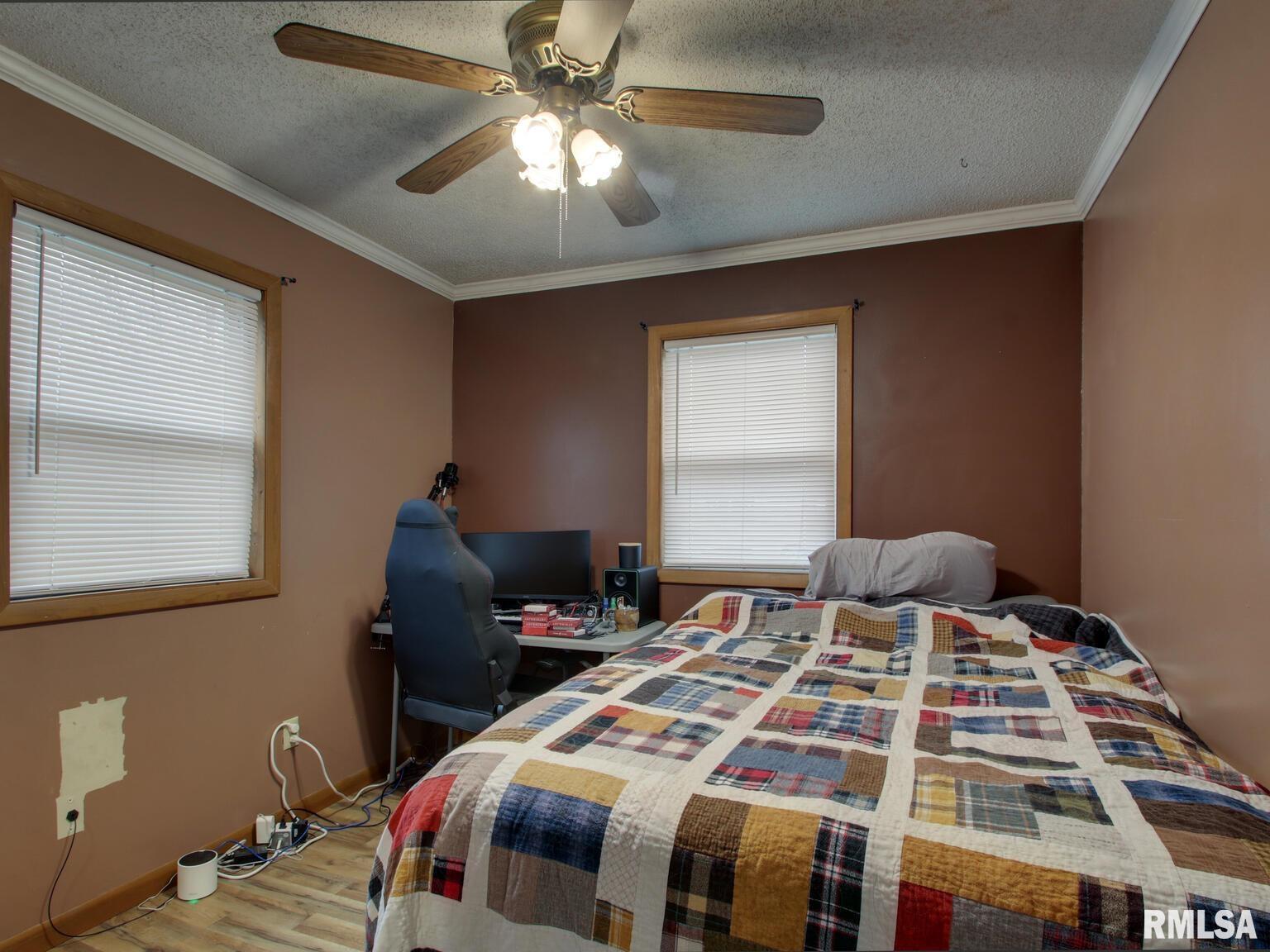 560 Tremont Street Barry, IL 62312 - Photo 16 of 23