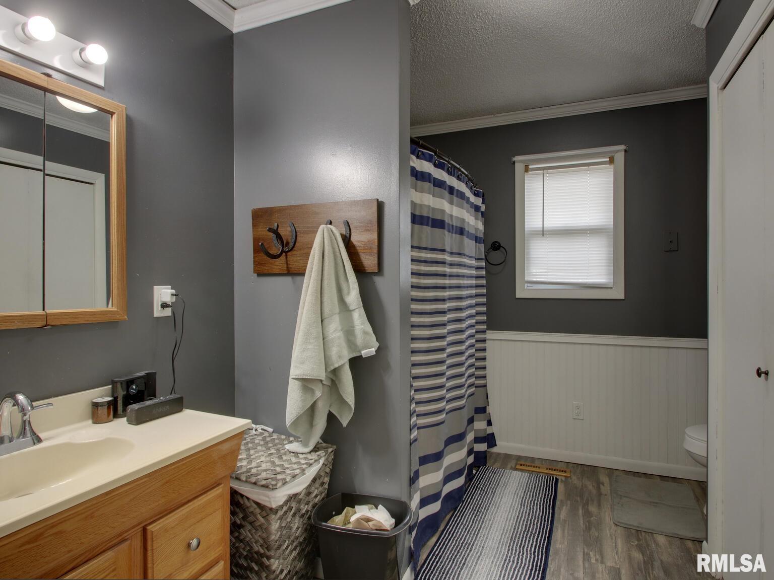 560 Tremont Street Barry, IL 62312 - Photo 18 of 23