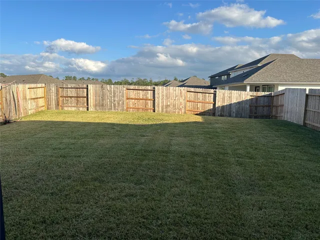 $2,000 | 15214 Canyon Rapids Road, Conroe, TX 77302