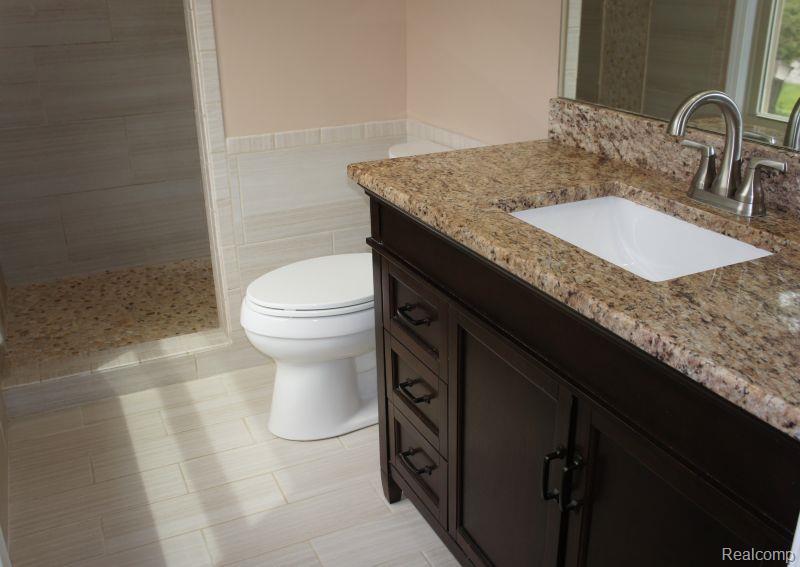 1616 Mark Hopkins Road Bloomfield Hills, MI 48302 - Photo 16 of 24