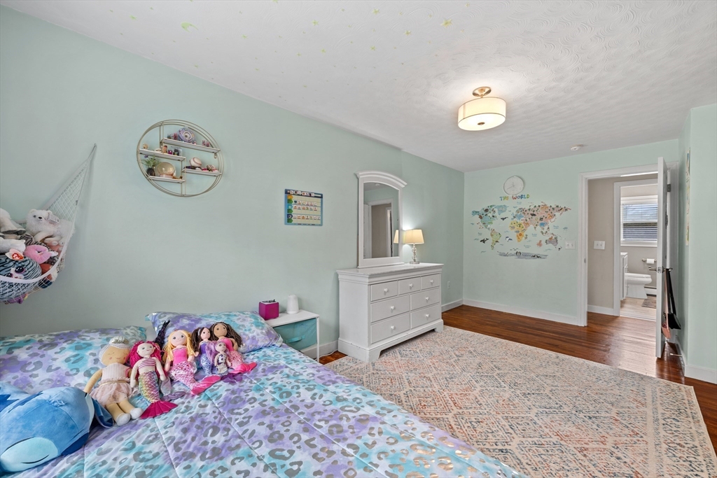 49 Gates Road Shrewsbury, MA 01545 - Photo 13 of 34 Gallery Image 13