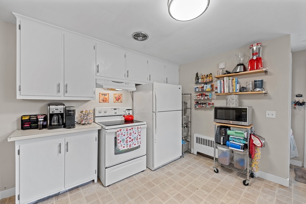 49 Gates Road Shrewsbury, MA 01545 - Photo 7 of 34 Gallery Image 7