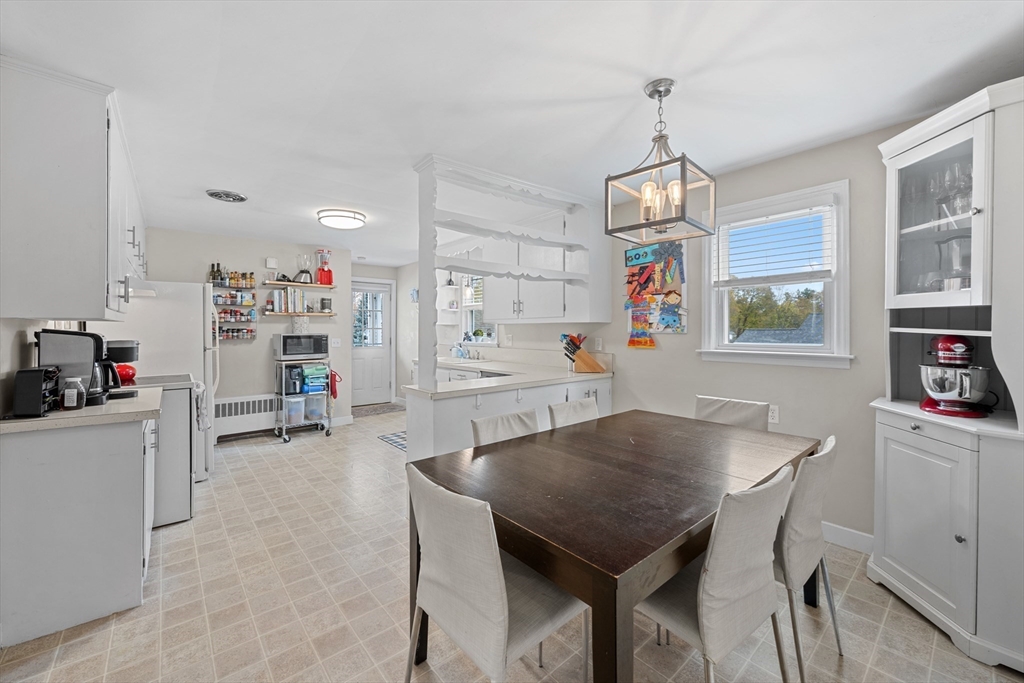 49 Gates Road Shrewsbury, MA 01545 - Photo 9 of 34 Gallery Image 9