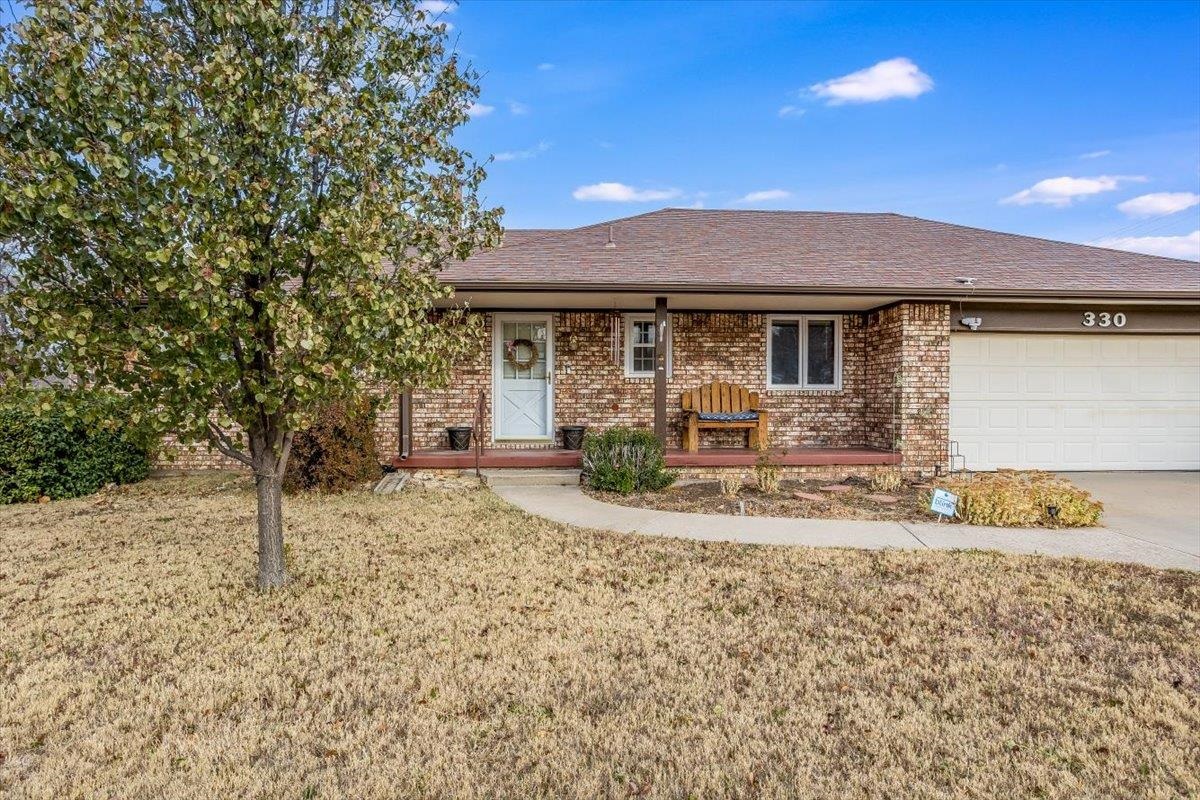 330 East Augusta Avenue Augusta, KS 67010 - Photo 2 of 28