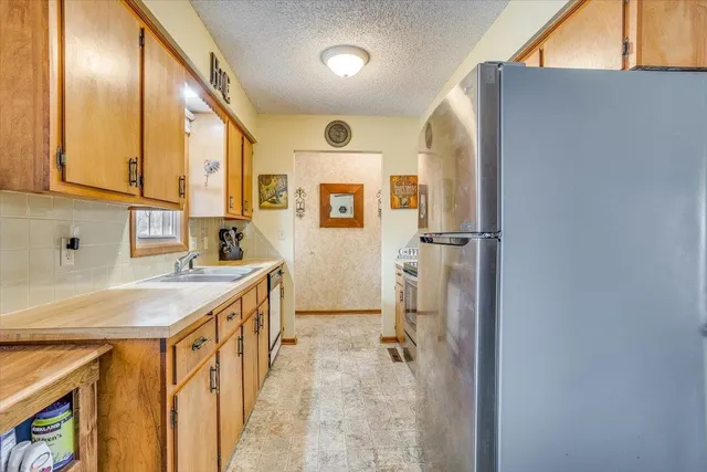 $178,000 | 330 East Augusta Avenue, Augusta, KS 67010