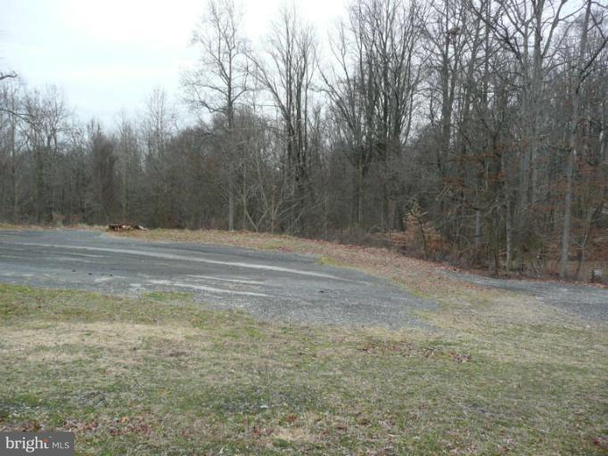 7807 Surratts Road Clinton, MD 20735 - Photo 2 of 2 Exterior (General)