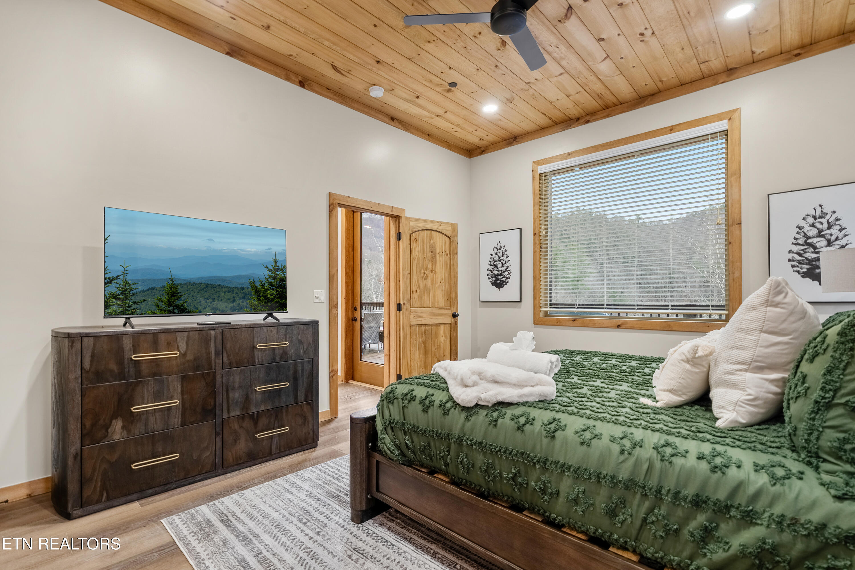 4116 Elk Rdg Way Sevierville, TN 37862 - Photo 16 of 57 16 DSC00885-HDR