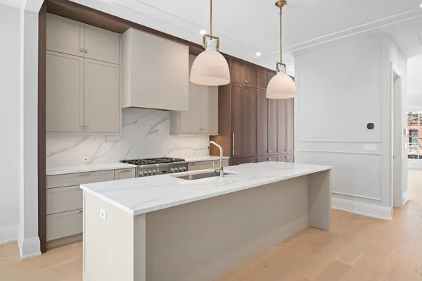 $1,995,000 | 2679 North Orchard Street, Unit 1N, Chicago, IL 60614
