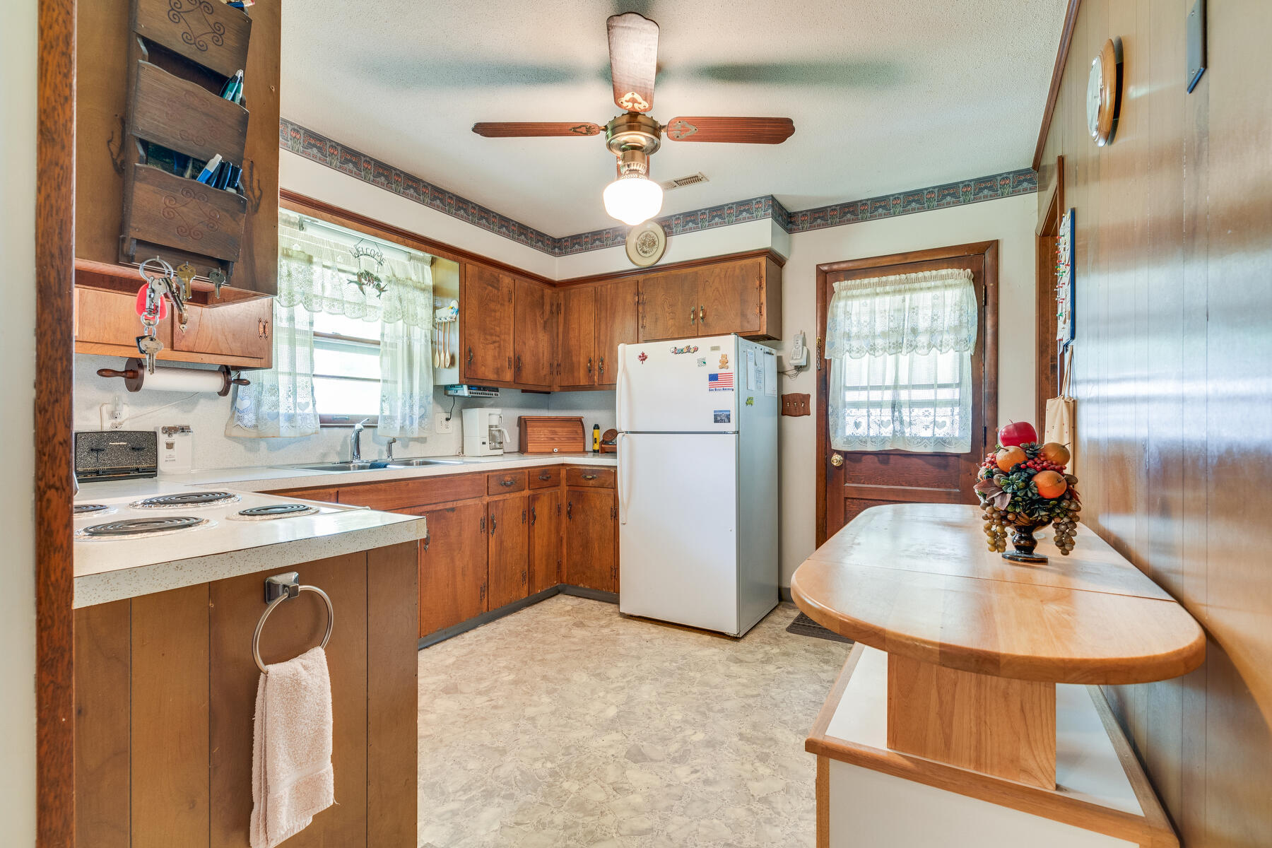 3901 Timberlake Road Johnson City, TN 37601 - Photo 11 of 35 011