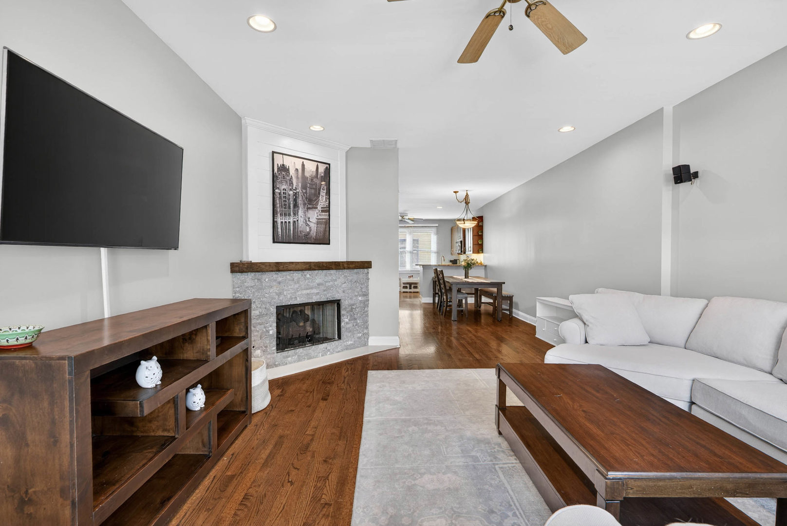 1812 South Dearborn Street, Unit 11 Chicago, IL 60616 - Photo 4 of 35