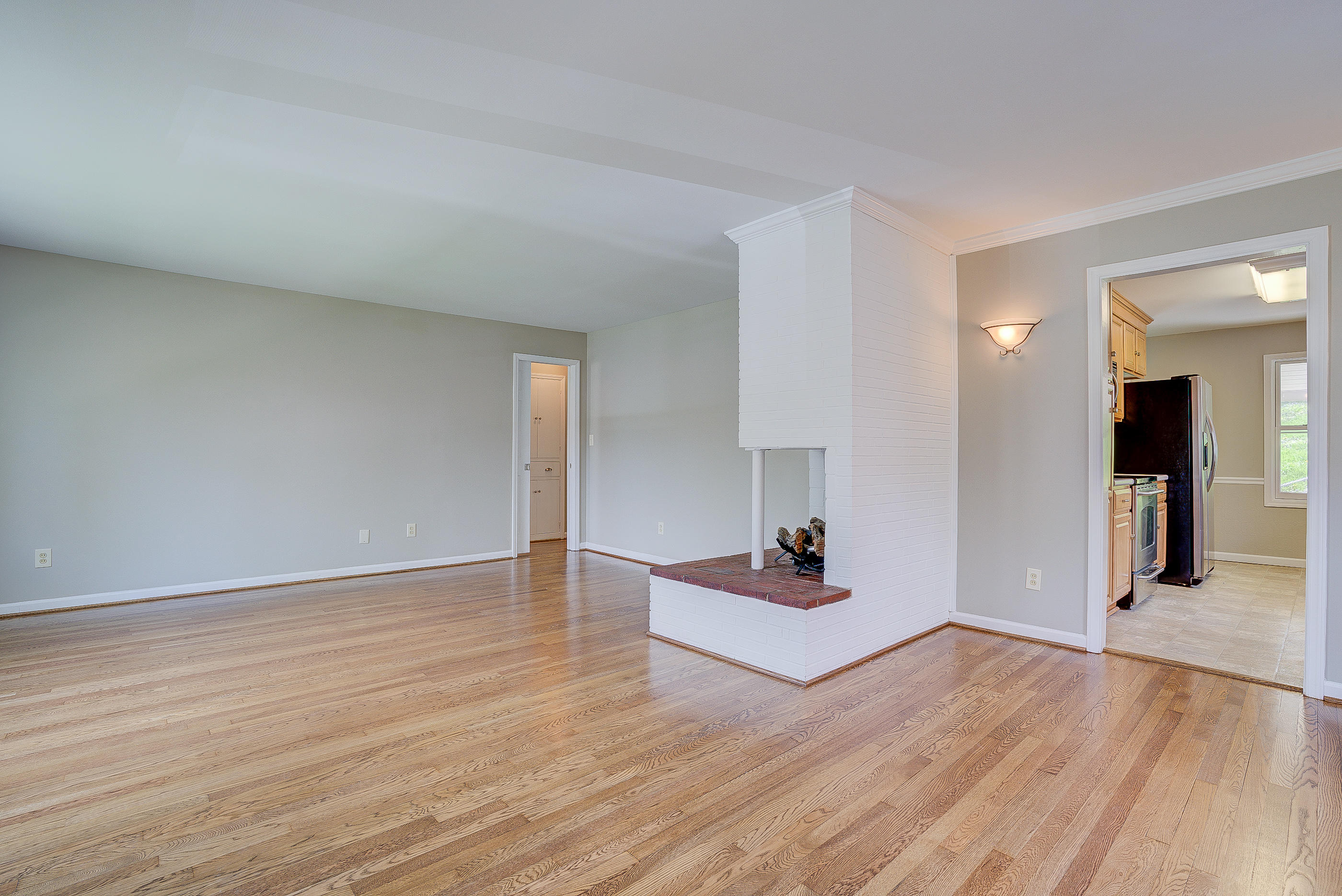 2454 Livingston Road Southwest Roanoke, VA 24015 - Photo 2 of 21 Dining Area