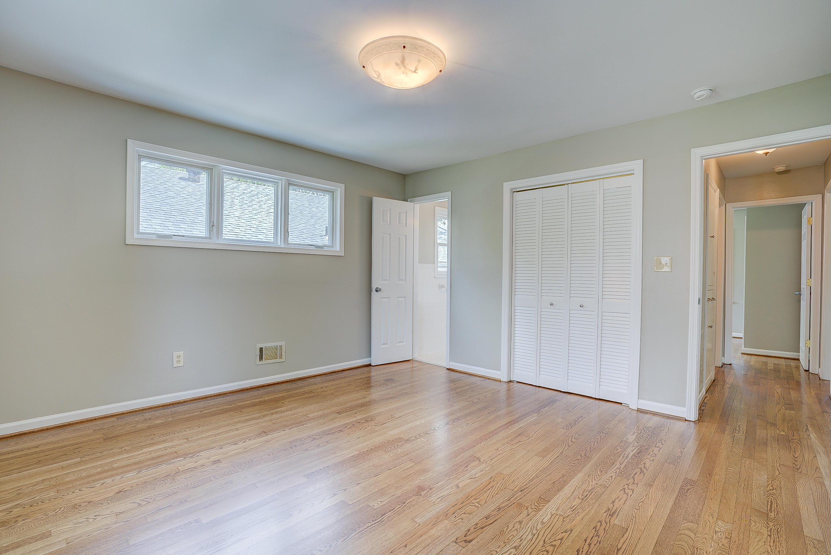 2454 Livingston Road Southwest Roanoke, VA 24015 - Photo 10 of 21 Master Bedroom