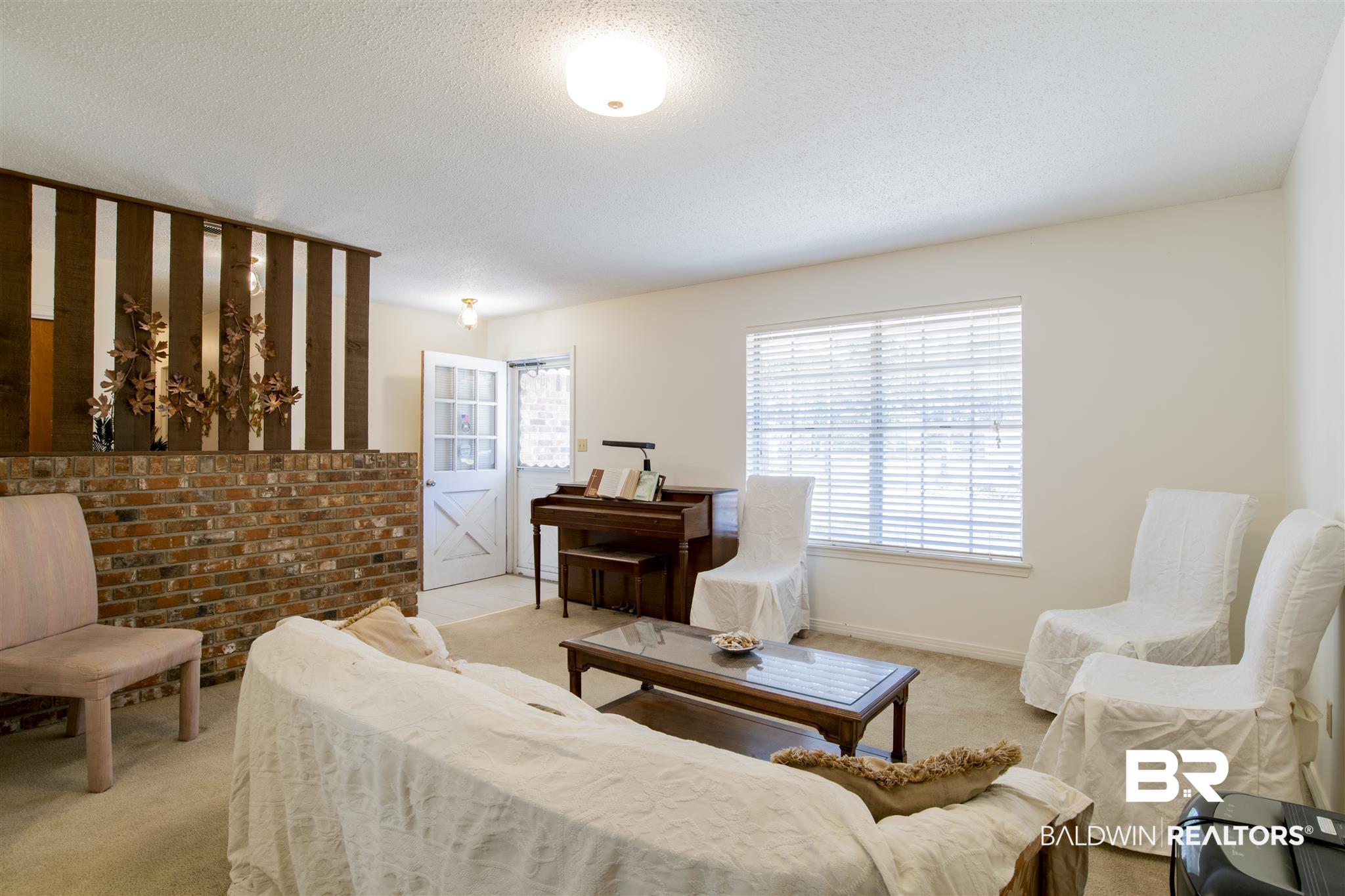 10645 Kenneth Lee Lane Elberta, AL 36530 - Photo 4 of 33