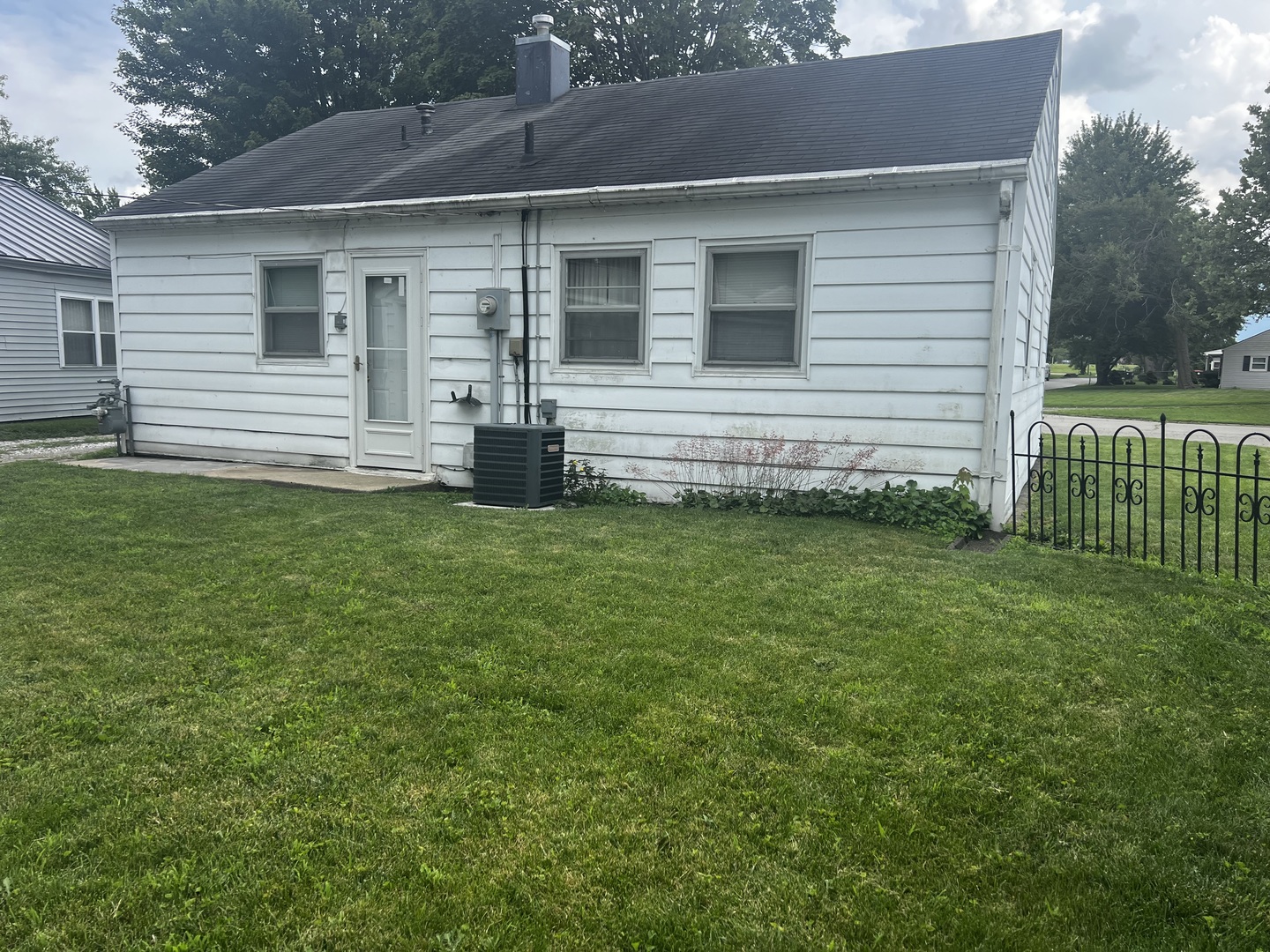 1353 Fairlawn Drive Rantoul, IL 61866 - Photo 18 of 21