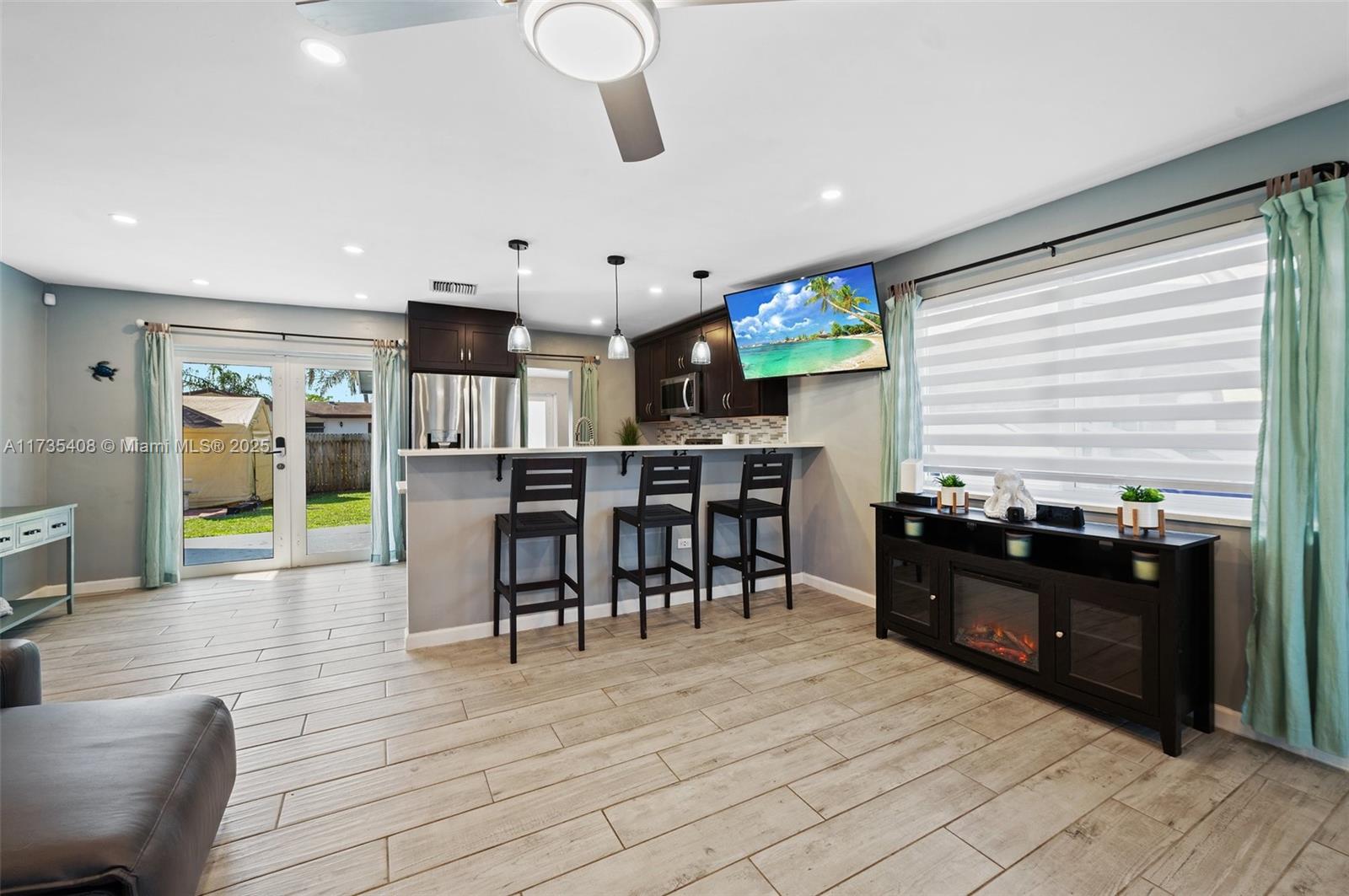 Miramar Tropical Miramar, FL 33023 - Photo 11 of 26