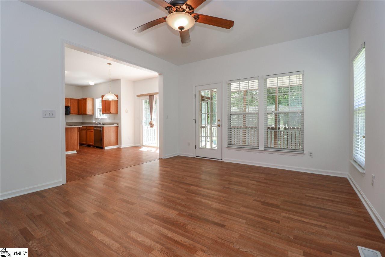 511 Scarlet Oak Drive Fountain Inn, SC 29644 - Photo 9 of 31 Gallery Image 9