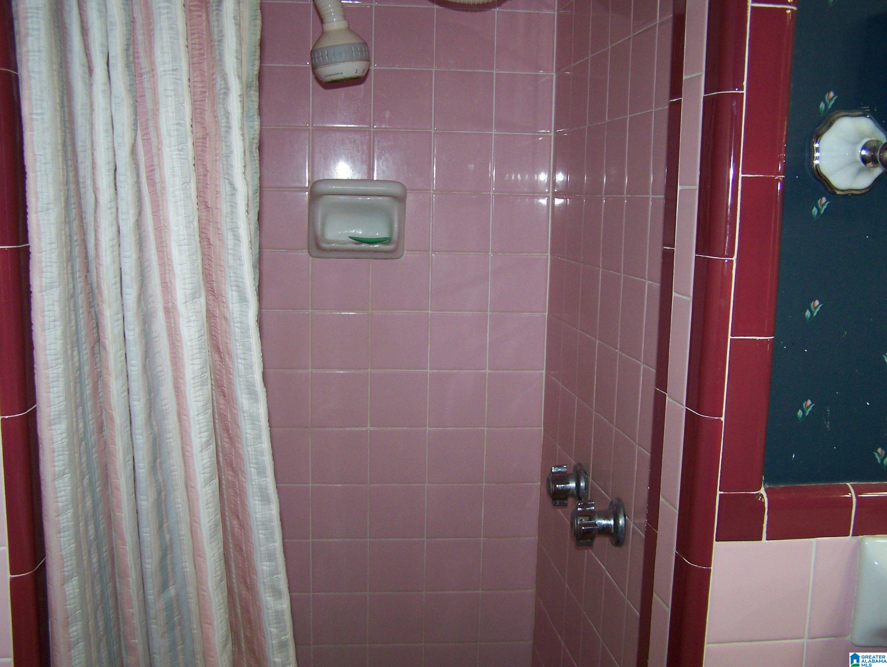 400 Williams Avenue Rainbow City, AL 35906 - Photo 33 of 47
