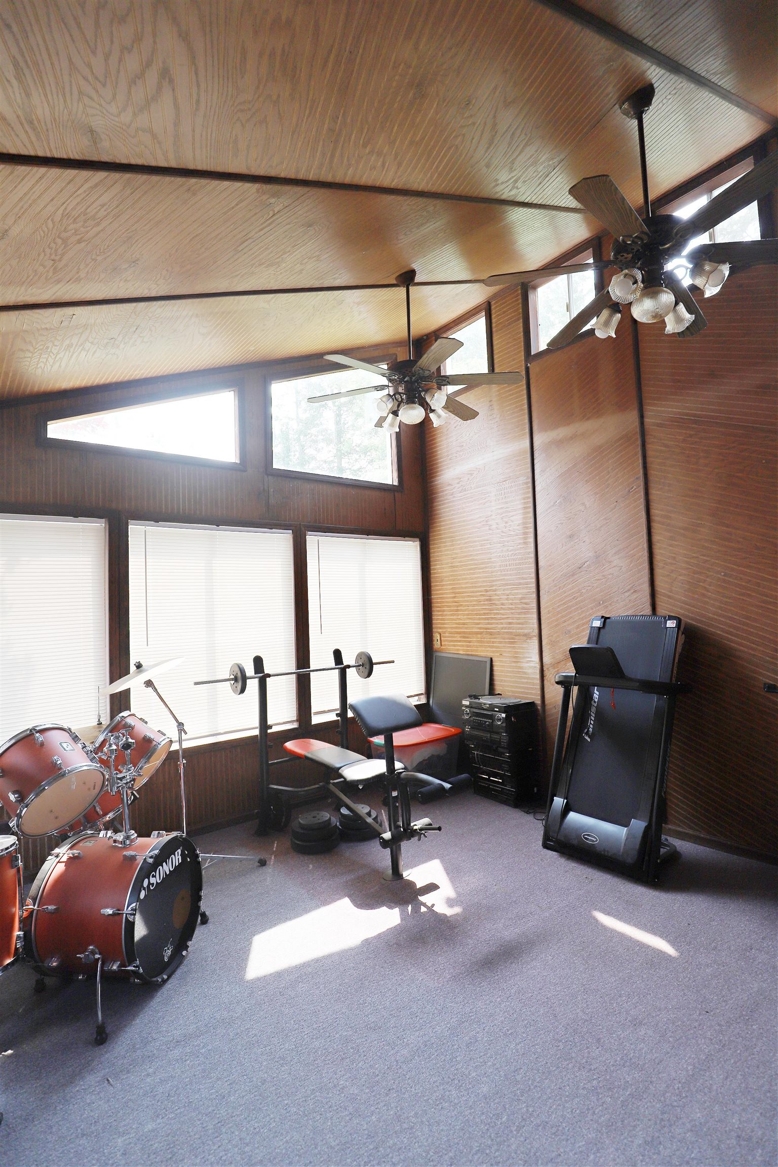 2524 North McKinley Road Flushing, MI 48433 - Photo 17 of 38 50177180-0fd2897b-f50b-48c1-9f24-56c016be511a.JPG