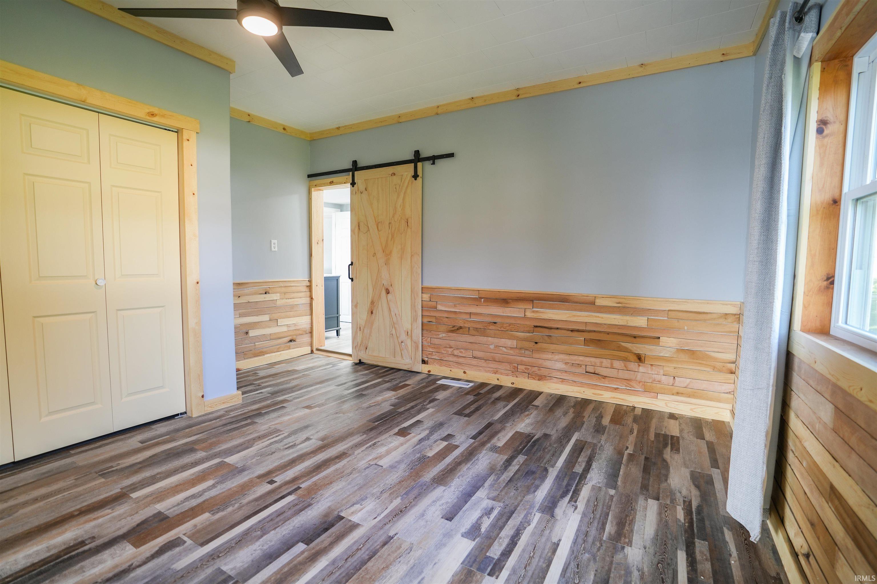 504 South Range Street Wolcott, IN 47995 - Photo 8 of 25