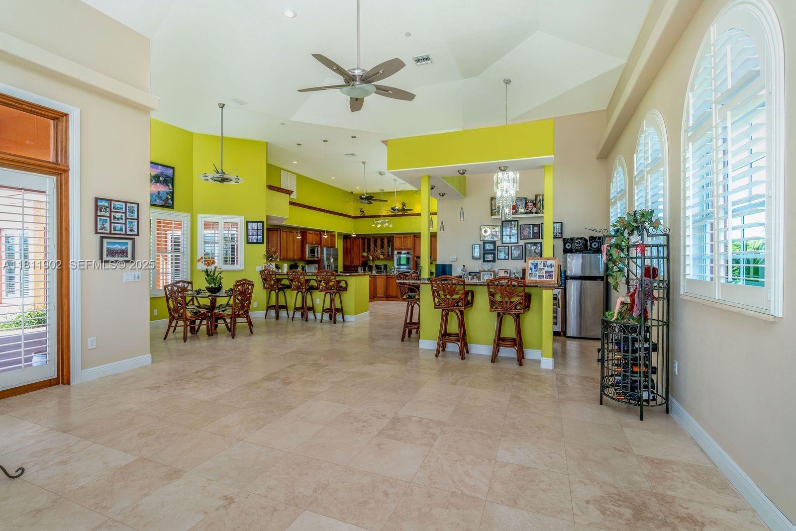 37511 Washington Loop Road Punta Gorda, FL 33982 - Photo 11 of 50 Bar/Breakfast Nook/kitchen