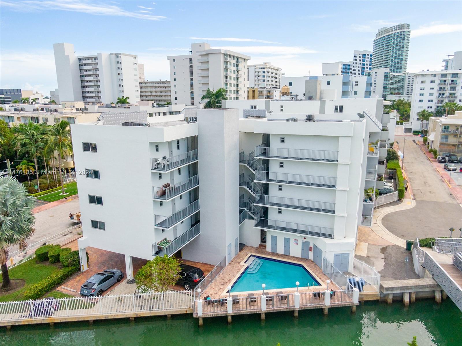 1674 Bay Road, Unit 501 Miami Beach, FL 33139 - Photo 3 of 27 Gallery Image 3