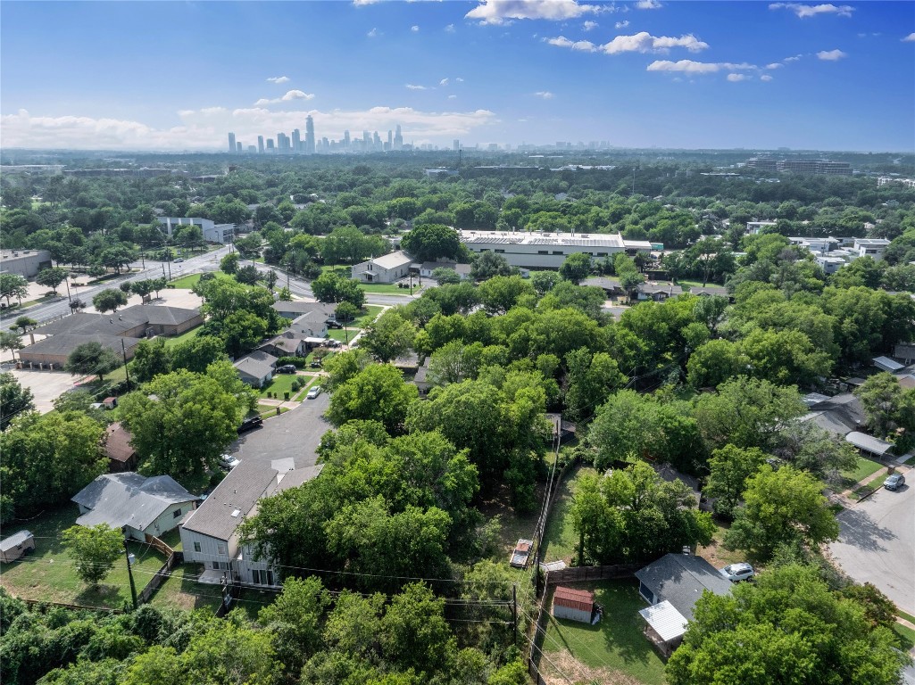 6110 Calmar Cove Austin, TX 78721 - Photo 15 of 26 an aerial view of multiple house
