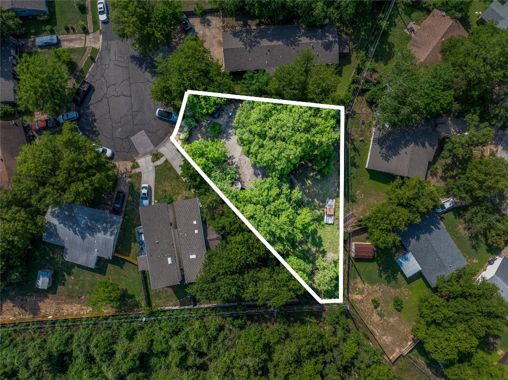 6110 Calmar Cove Austin, TX 78721 - Photo 23 of 26 an aerial view of a house