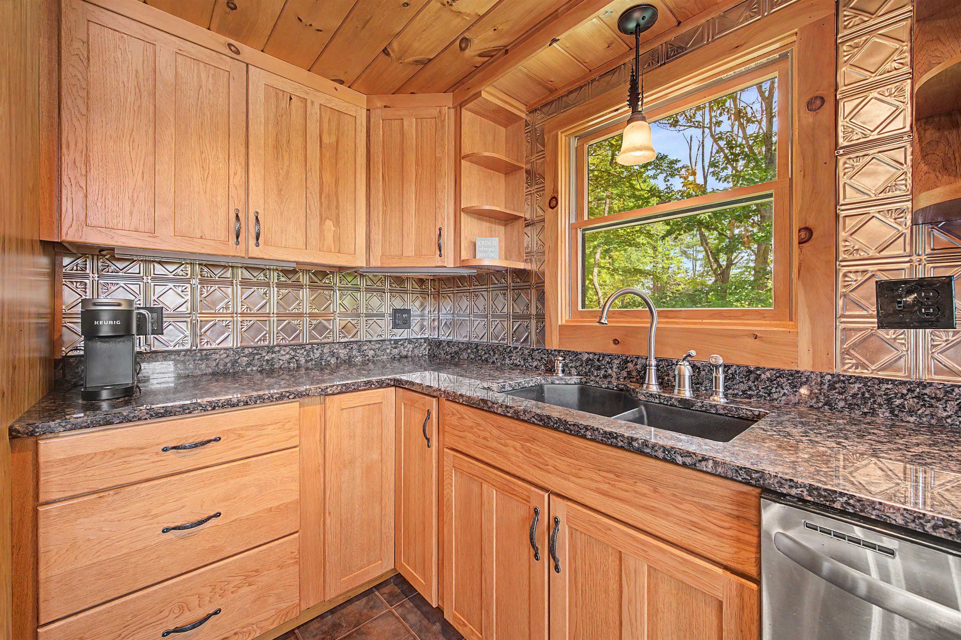 5 Sand Hill Road Croydon, NH 03773 - Photo 12 of 53