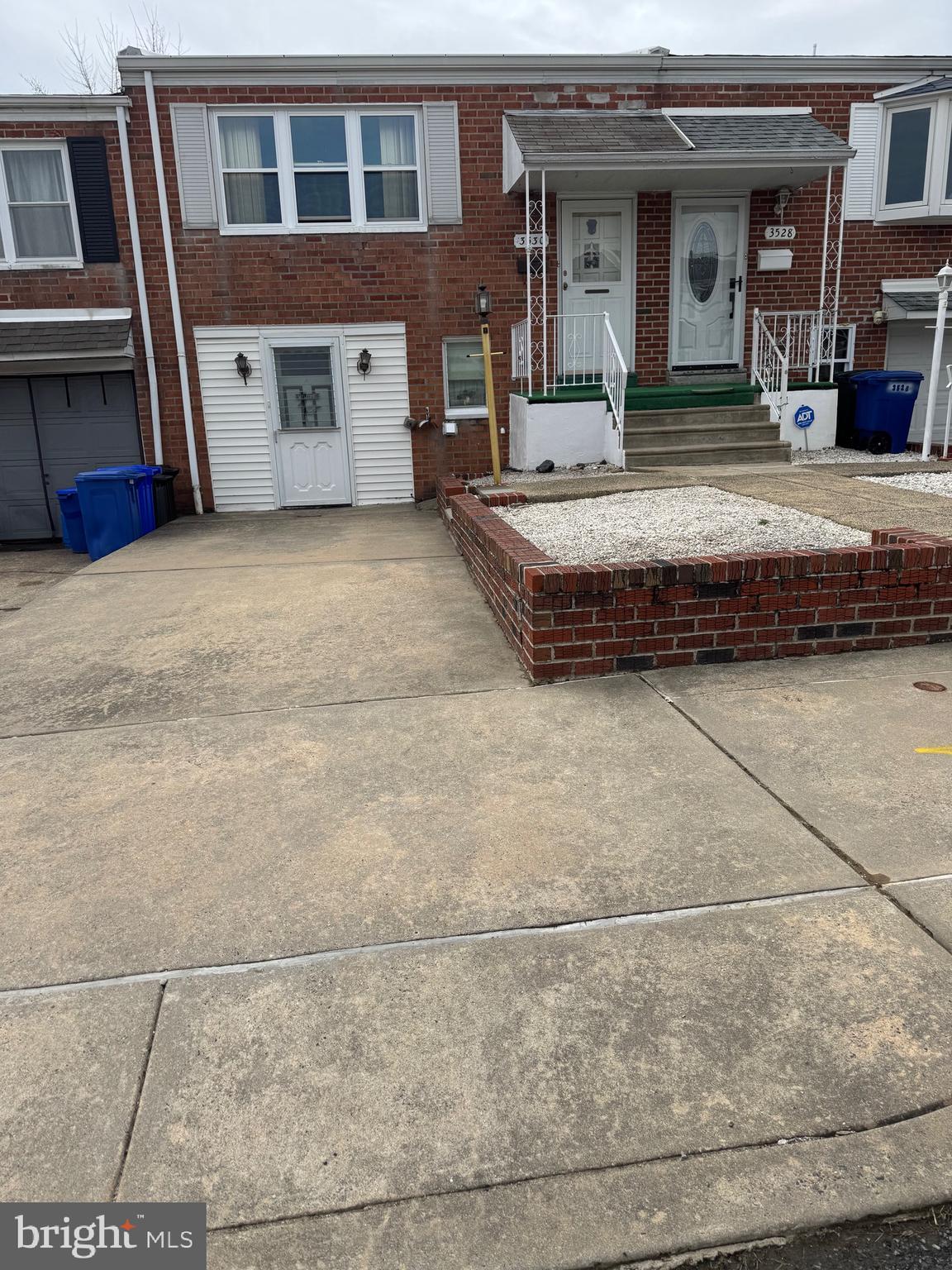 3530 Oakhill Rd  