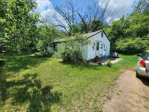 $359,000 | E806 Mynard Road, Waupaca, WI 54981