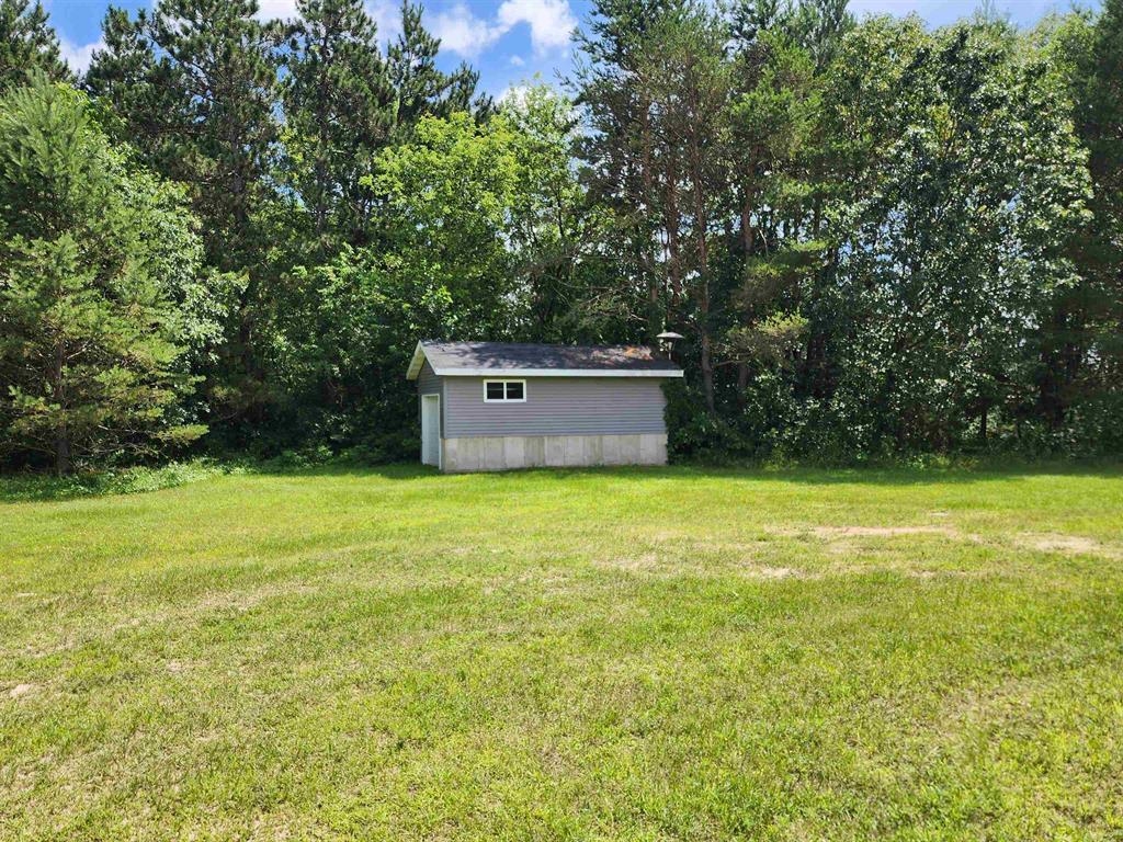 E806 Mynard Road Waupaca, WI 54981 - Photo 5 of 13