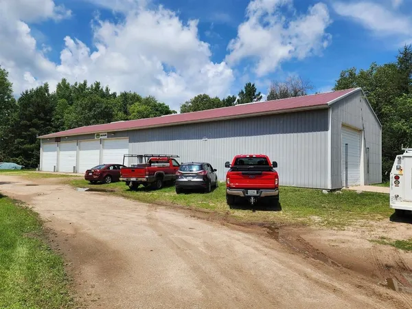 $359,000 | E806 Mynard Road, Waupaca, WI 54981