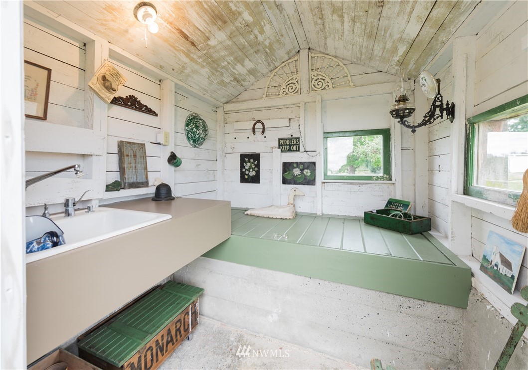 9464 Odell Road Blaine, WA 98230 - Photo 33 of 40 Gallery Image 33