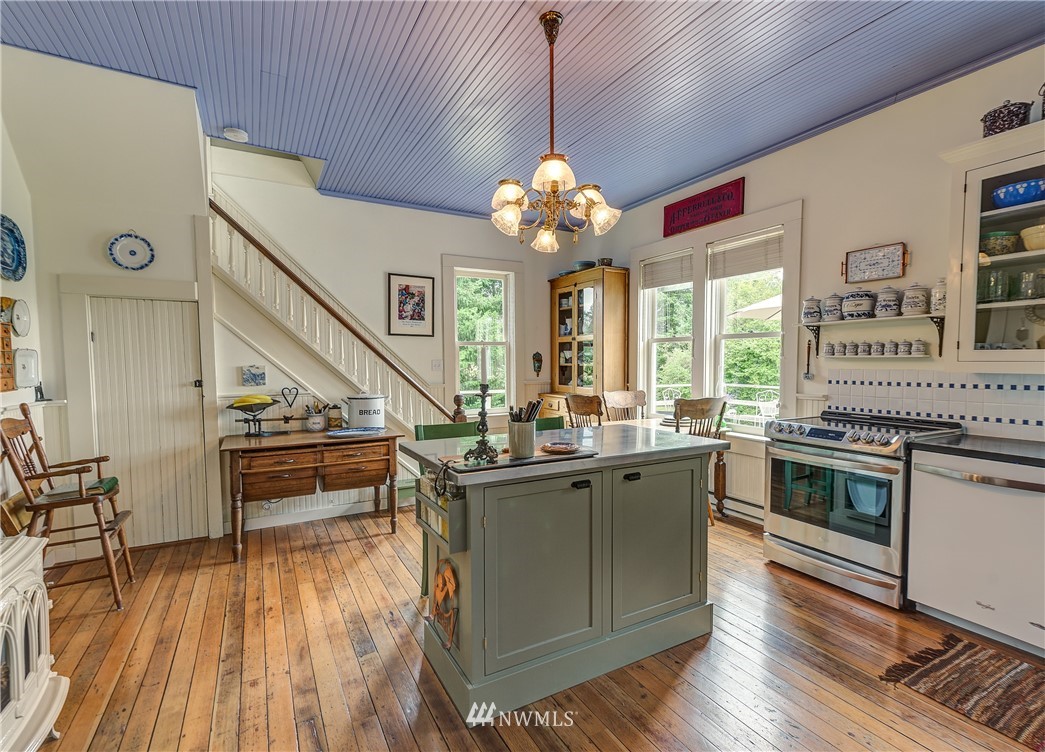 9464 Odell Road Blaine, WA 98230 - Photo 6 of 40 Gallery Image 6