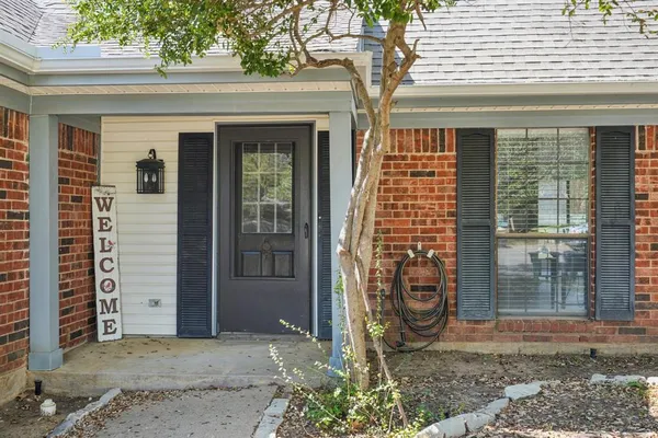 $420,000 | 2307 Harrington Court, Euless, TX 76039