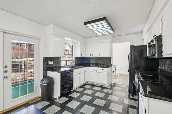 $420,000 | 2307 Harrington Court, Euless, TX 76039