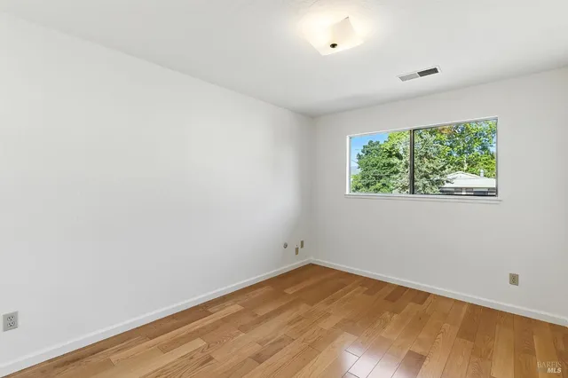 a picture of a wall with a white wall and a white wall