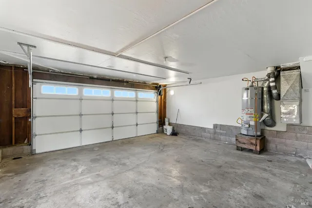 a view of backyard with trees