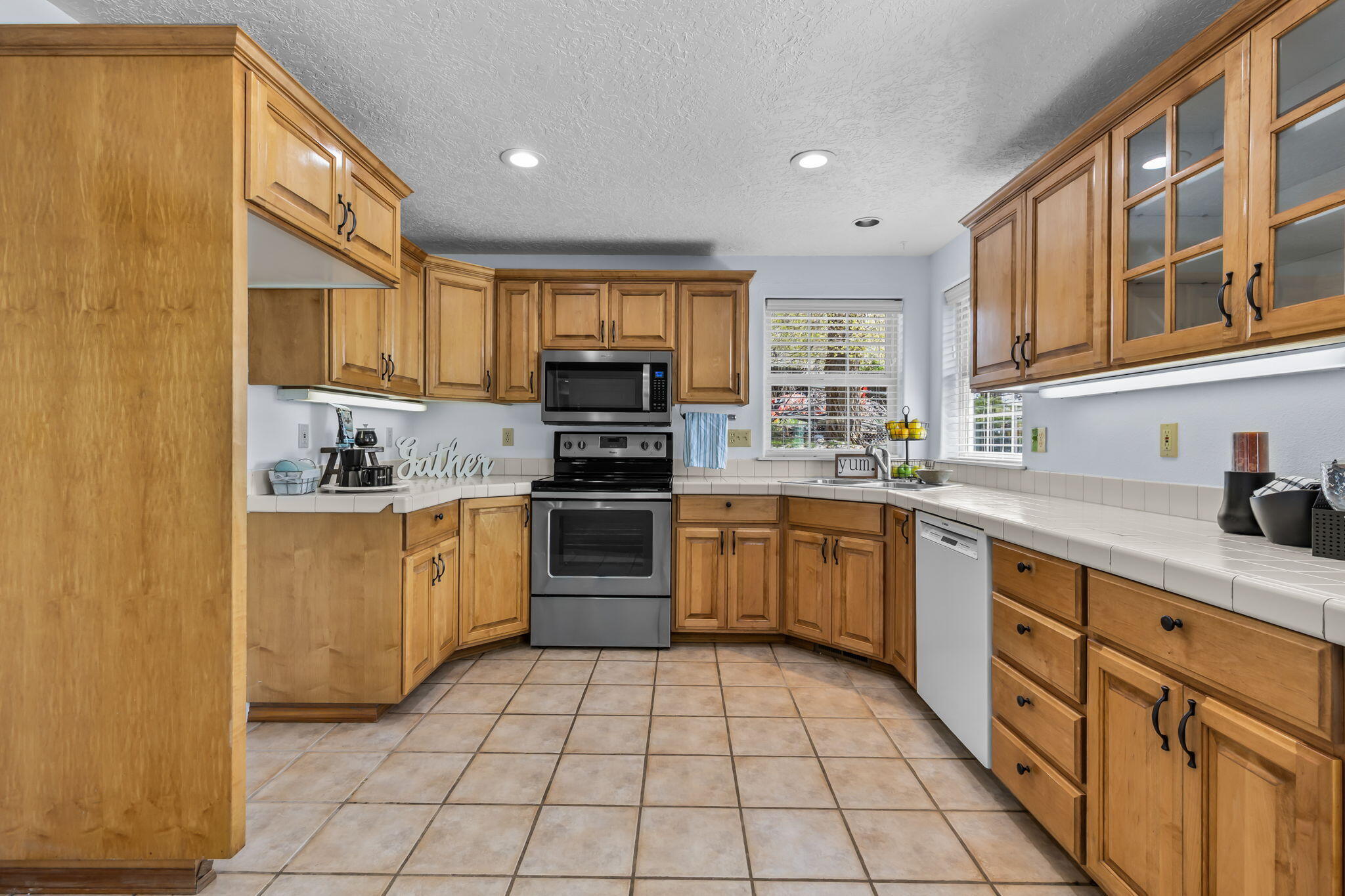 3249 Northeast Yellowpine Road Prineville, OR 97754 - Photo 16 of 56 2026_04_27_3249_ne_yellowpine_road_pv-26