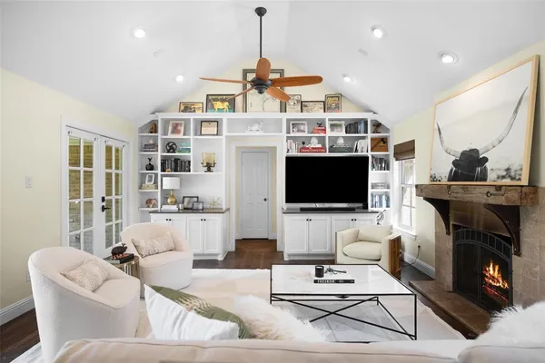 $650,000 | 3856 Shorecrest Drive, Dallas, TX 75209