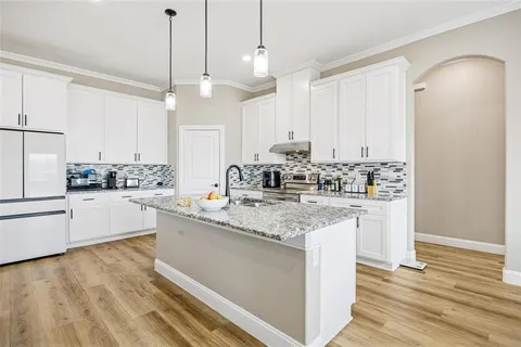 $479,900 | 6465 Shady Acres Lane, Quinlan, TX 75474